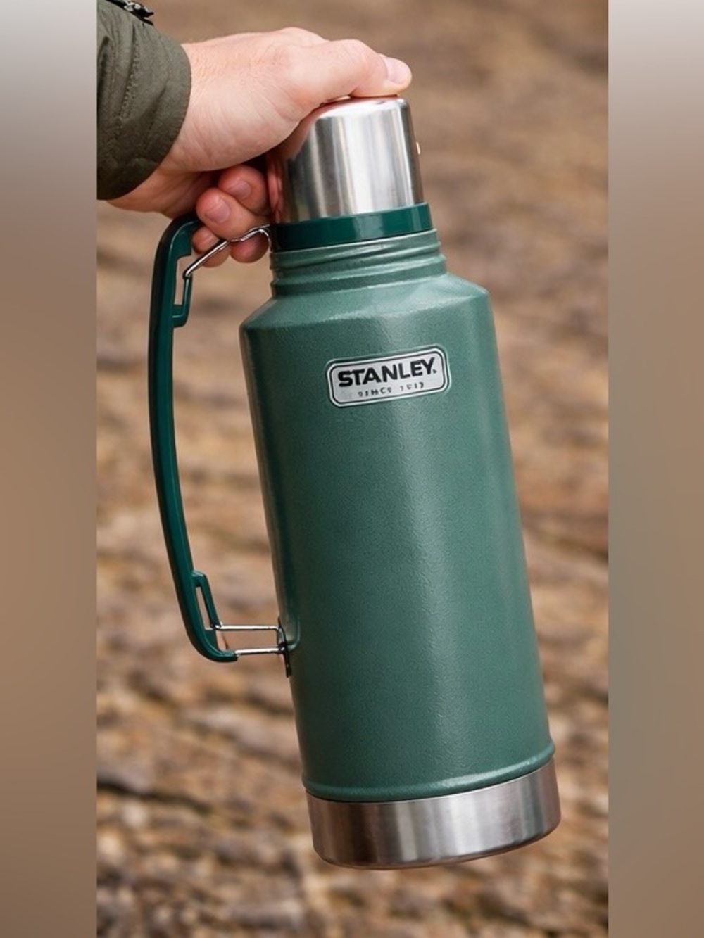 Stanley classic Aladdin Stanley Thermos vacuum insulated bottle x-large 2 quart